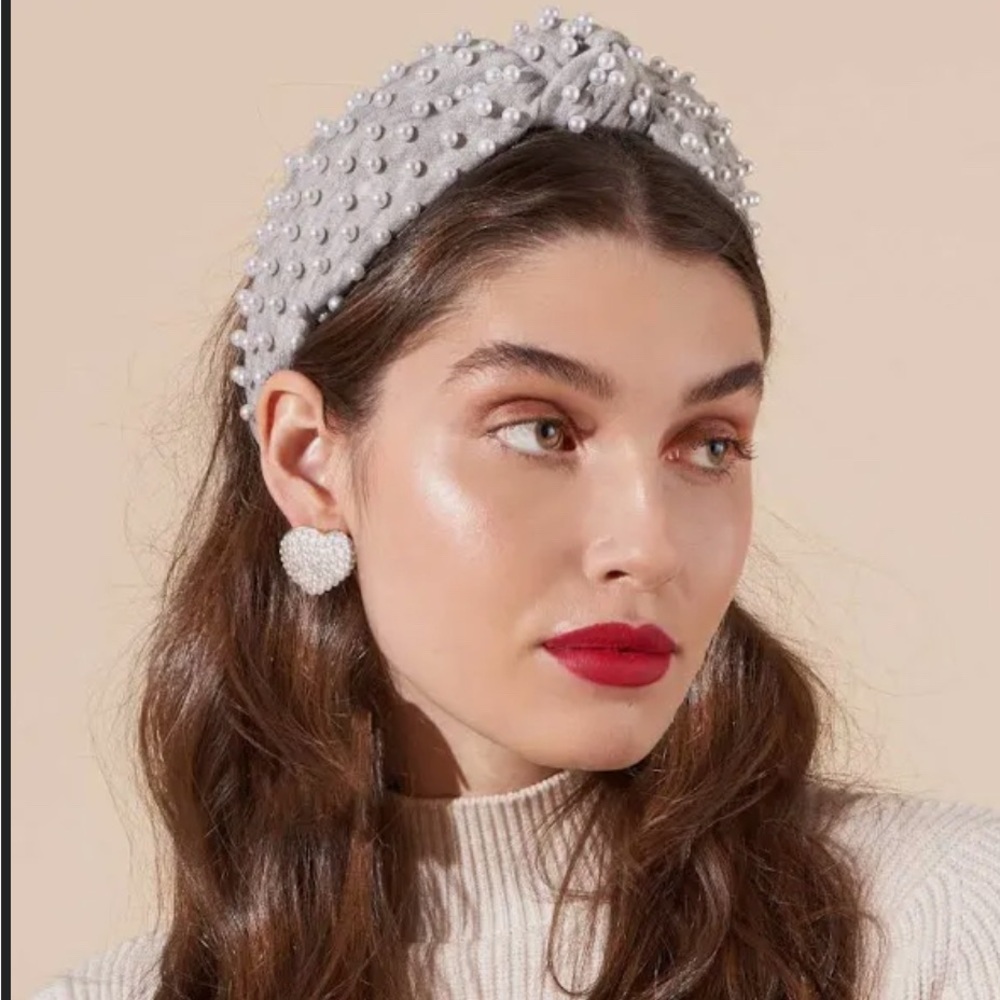 Lele Sadoughi women’s pearl stud heart button earrings